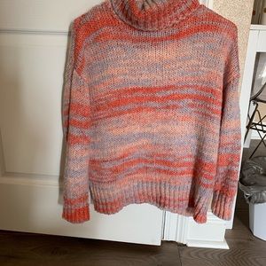 Turtleneck multicolor sweatshirt